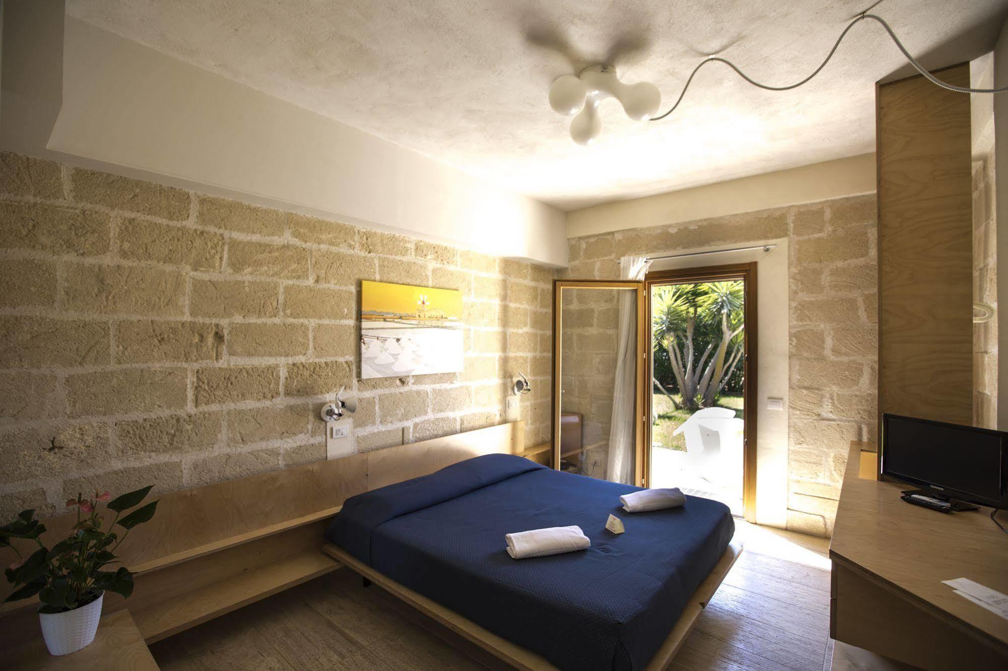 Cave Bianche Hotel Favignana Buitenkant foto